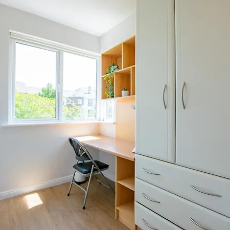 公寓 Superb 4 Bedroom In *