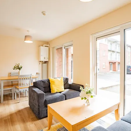 4 Bed - Perfect For 5 Guests Limerick Junction