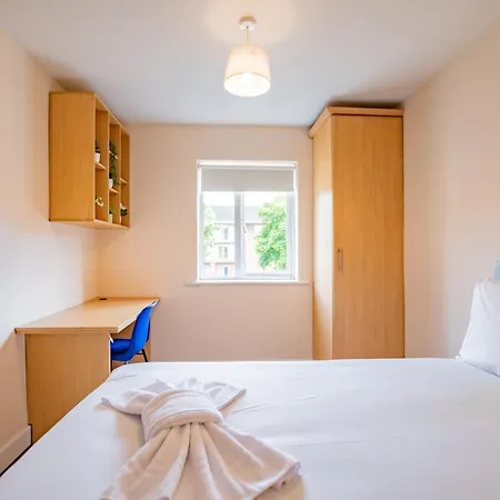4 Bed - Perfect For 5 Guests Appartamento