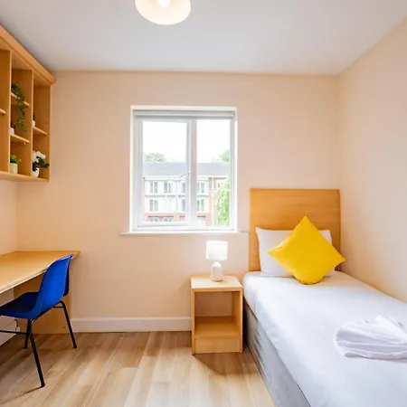 4 Bed - Perfect For 5 Guests * Limerick Junction