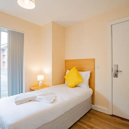 4 Bed - Perfect For 5 Guests Appartamento *
