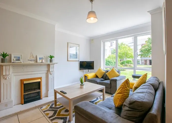 Superb 4 Bedroom In 公寓 Limerick Junction